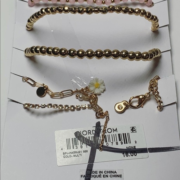 Set of four bracelets - Picture 2 of 2